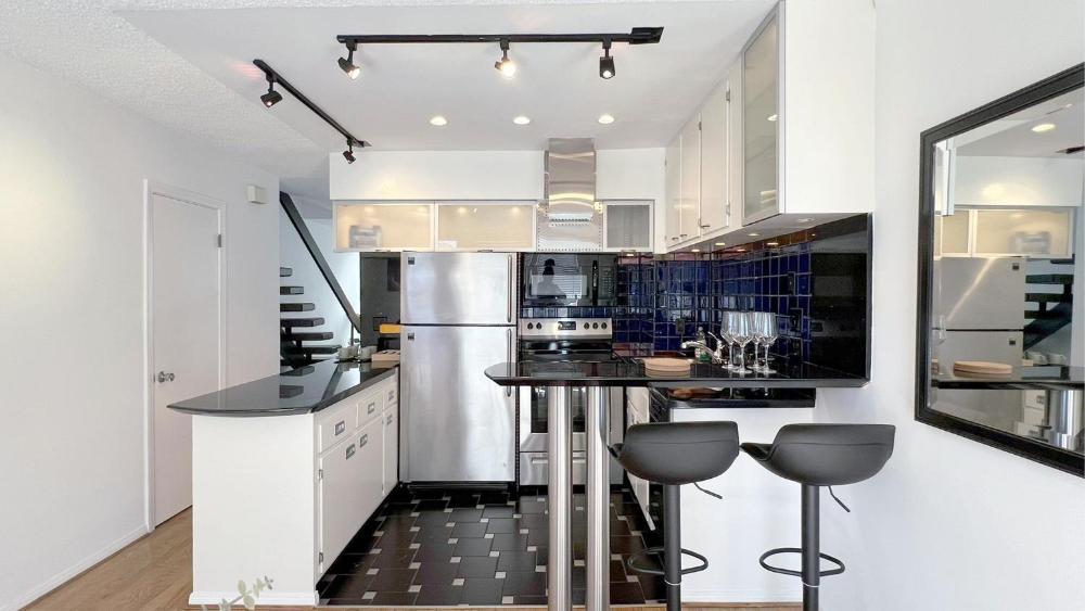 Coastal Retreat Steps from the Santa Monica Beach